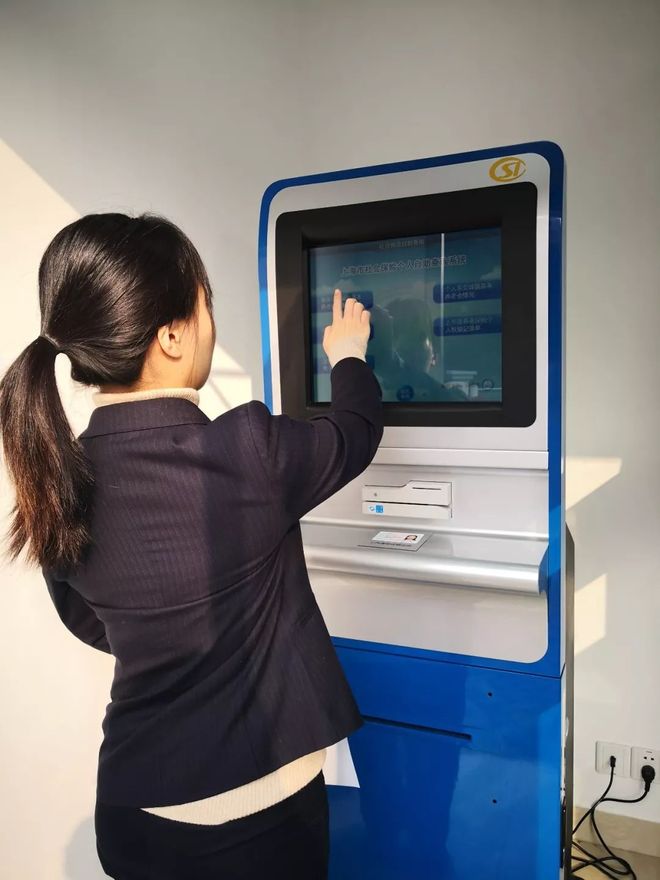 大连24小时套医保卡回收(24小时套医保卡回收什么意思)