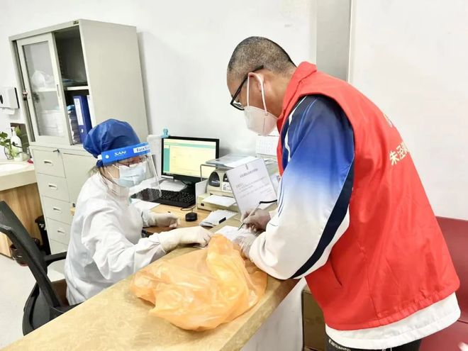 大连24小时高价回收医保(24小时高价回收医保医保套出)